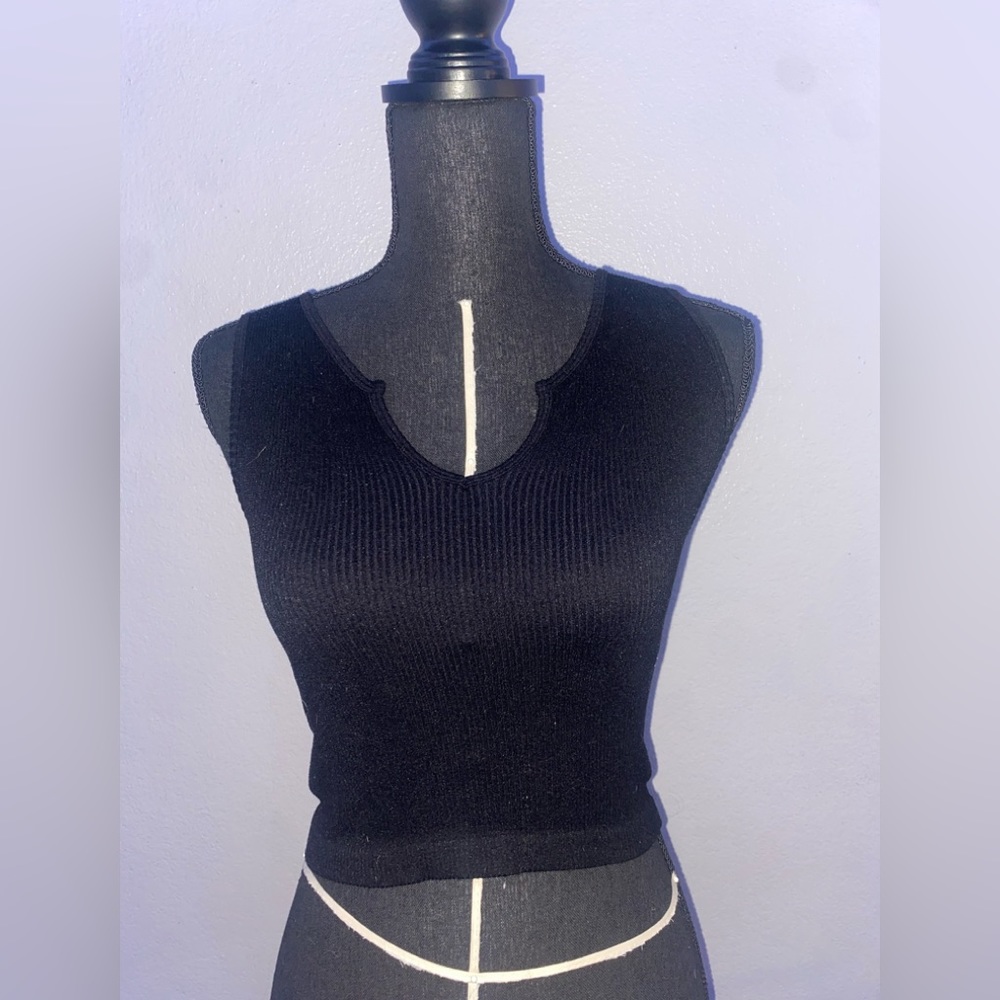 Black tank size M